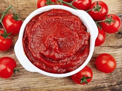 Lan-Canned-Tomato-Paste-039-600x407-1