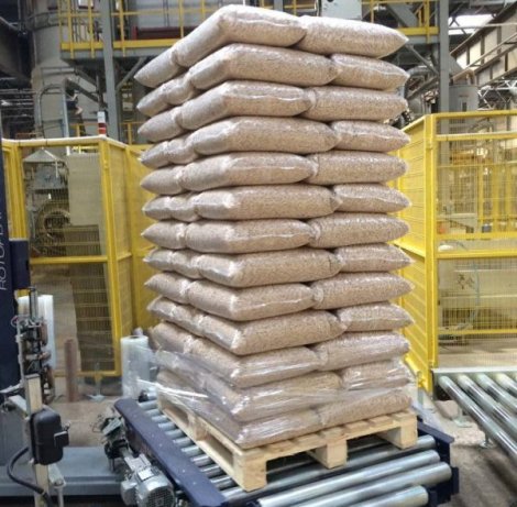 Lan-Wood-Pellets-In-15kg-Bags-003-600x800-1