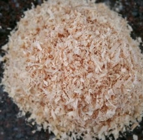 Pine-Wood-Shavings-For-Animal-Bedding-Sawdust-600x338-1